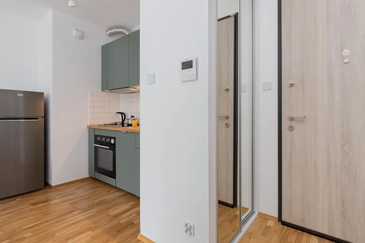 Stadion Apartment With Parking By Noclegi Renters Gdansk 0*,